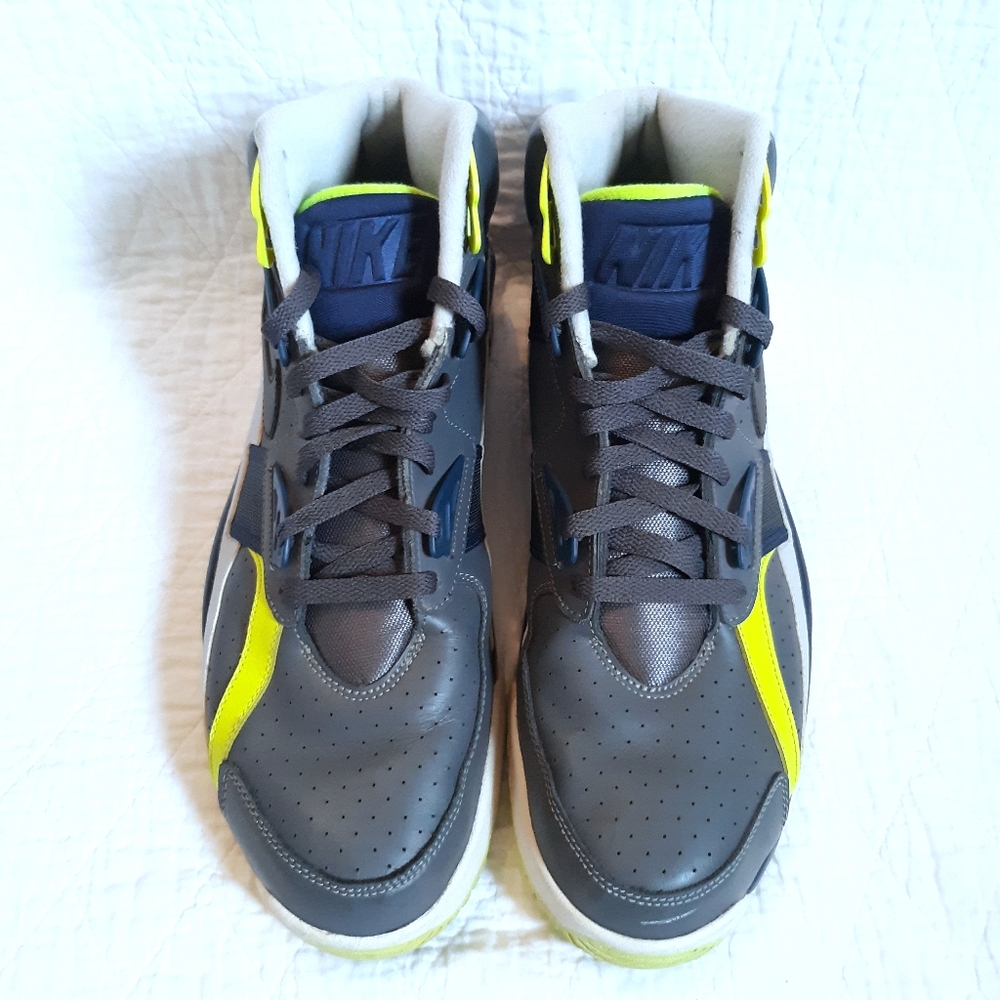 Mens Nike Air Hightop Basketball Shoes Size 13 - Picture 2 of 6